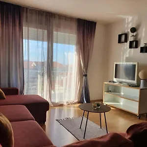 Appartamento Cozy Two-bedroom 