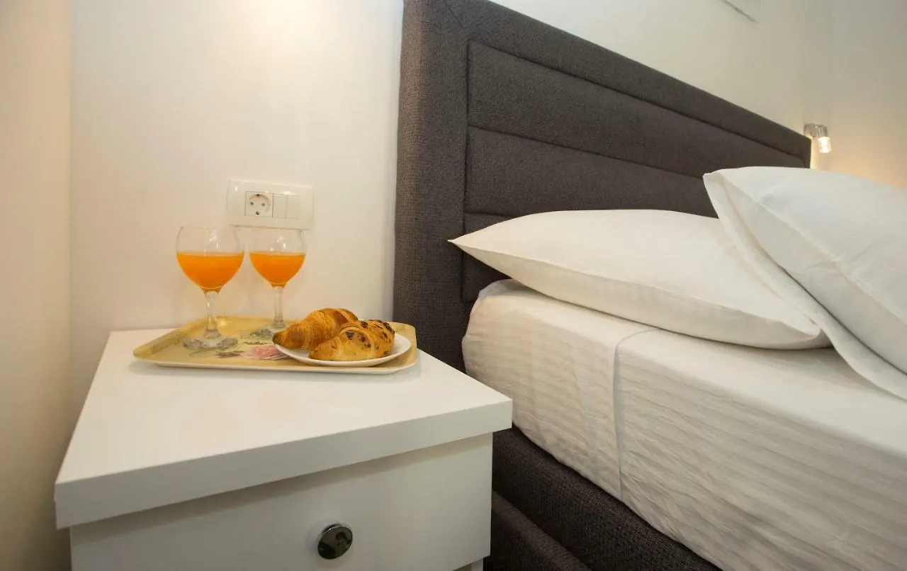 Гостевой дом Central Old Town Rooms Split